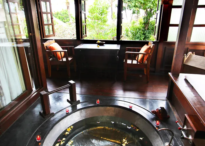 Tugu Bali, 5*