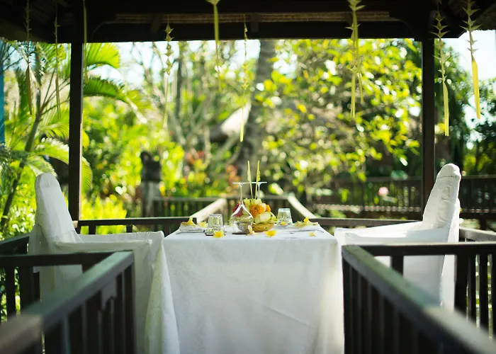 Tugu Bali, Hotel